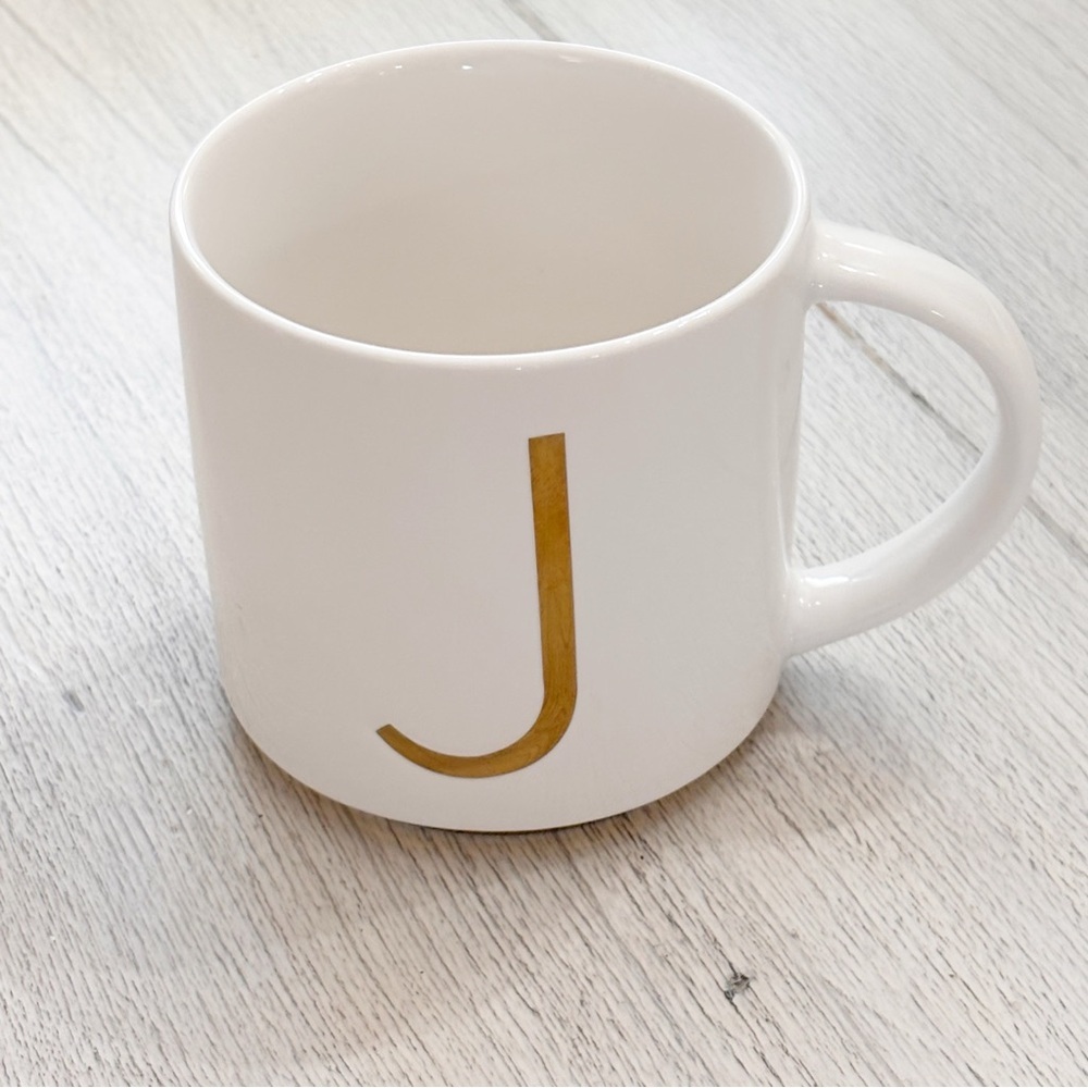 Williams Sonoma Monogram Initial Capital J Mug Cup White/Ivory w Gold Trim 12 oz